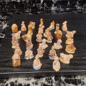 30 Red Rose Tea Figurines, Vintage Wade Ceramic Mini Figures Lot 1